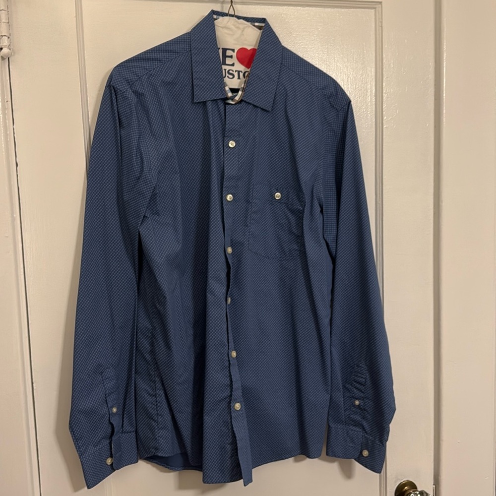 Van Heusen men’s dress shirt